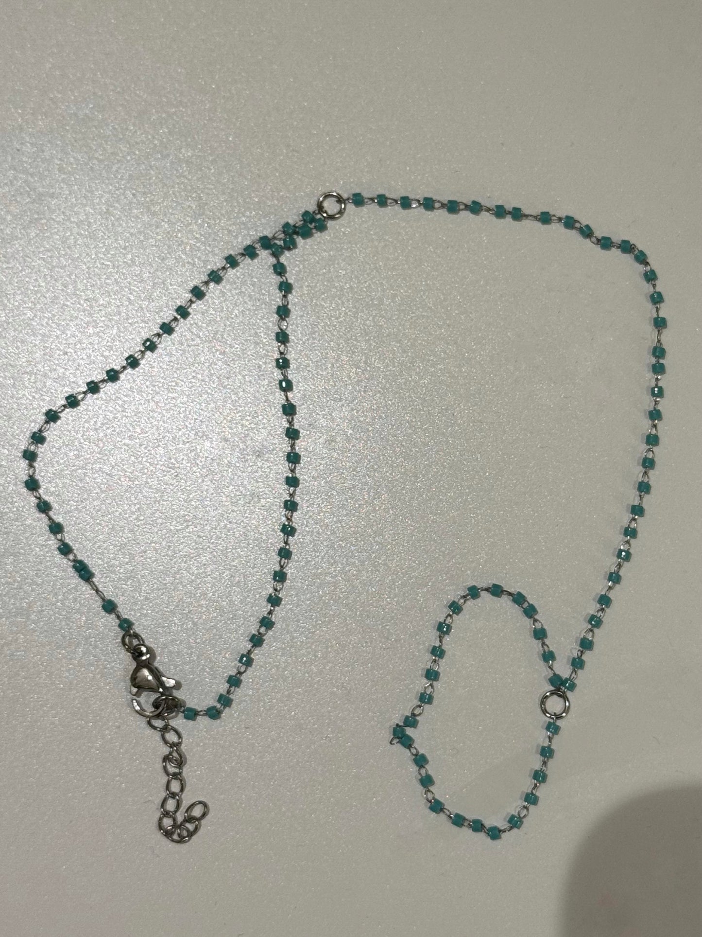Blue handchain
