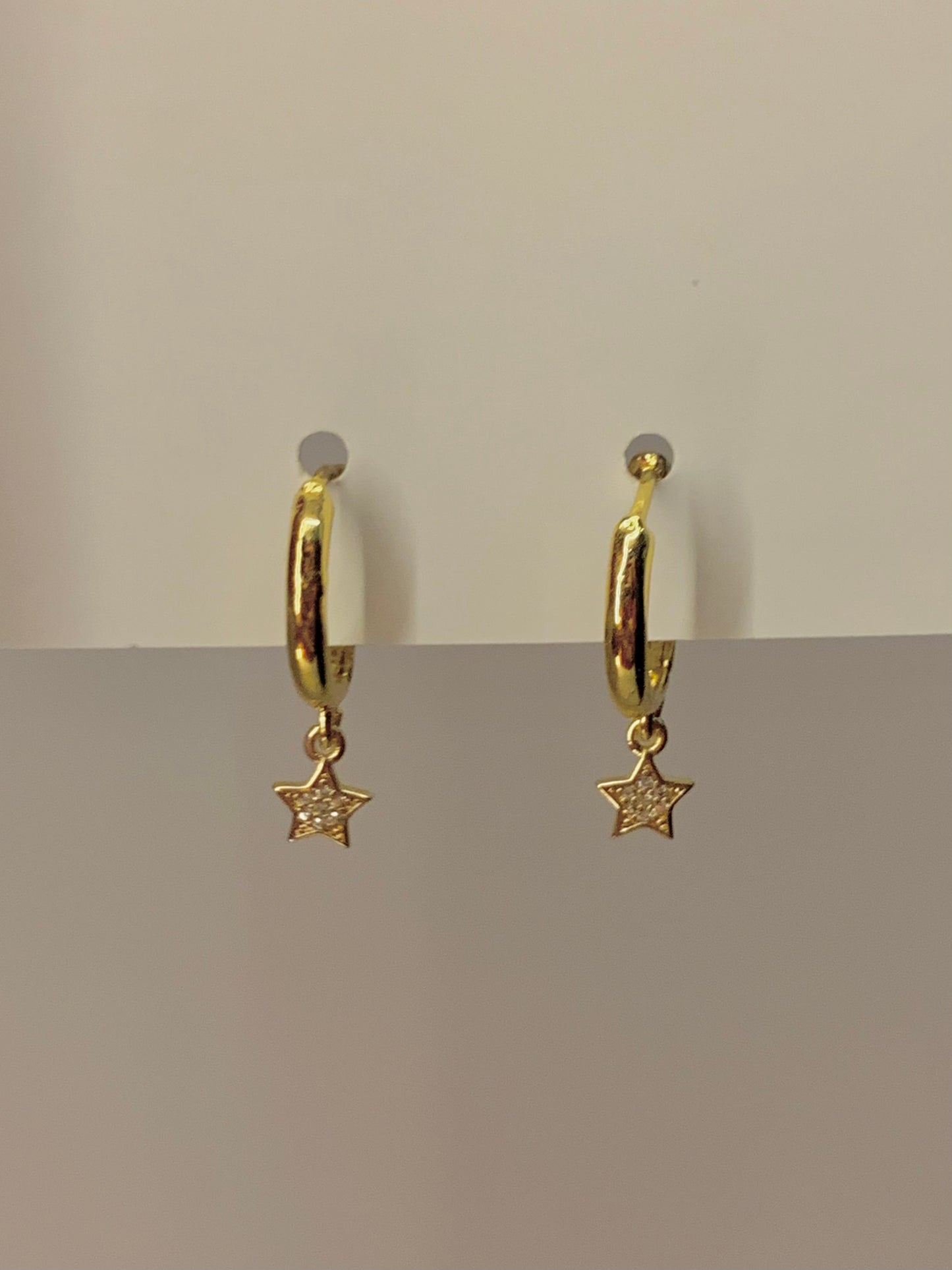 Shiny star earrings