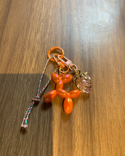 Shiny orange balloon dog