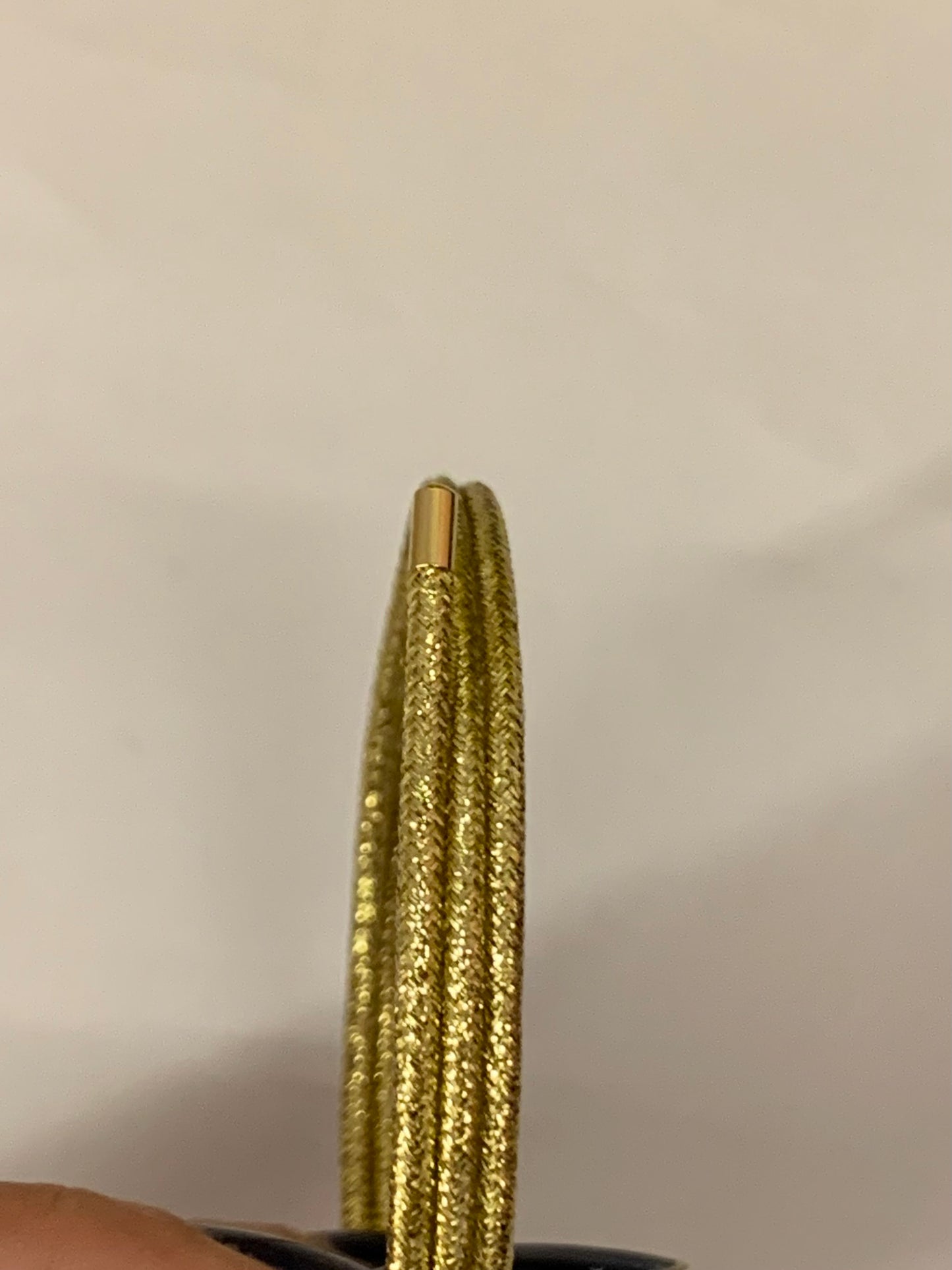 Magnetic gold