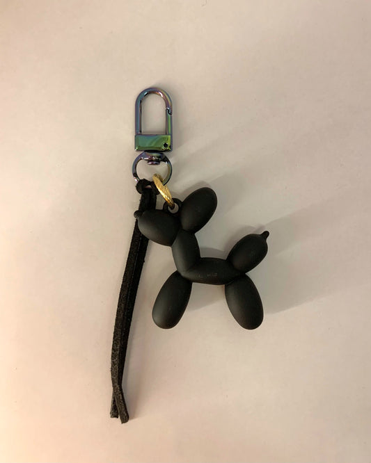 Black balloon dog